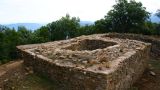 Le Santuaire de Santa Maria de Finestres et la ville ibérique de la Palomera. Route 18 Garrotxa